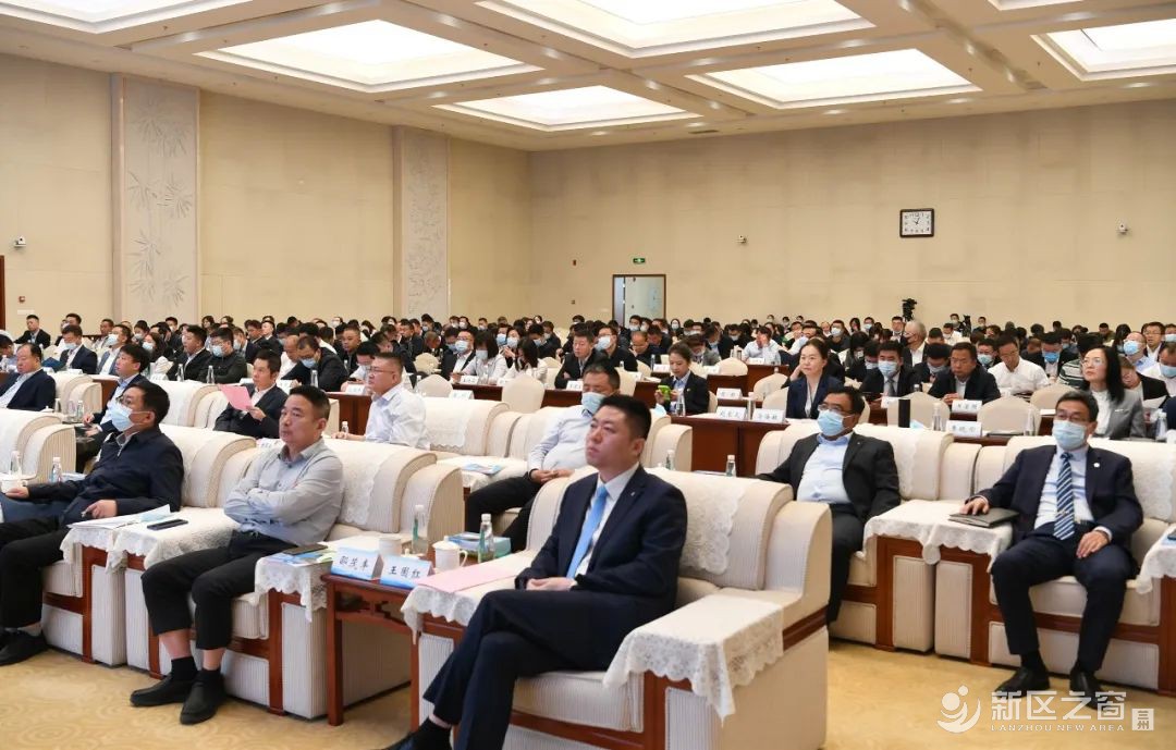 新区举办绿色金融助力“强省会”行动暨项目签约仪式