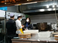 兰州新区市场监管局督导牛肉面店有序复工营业！